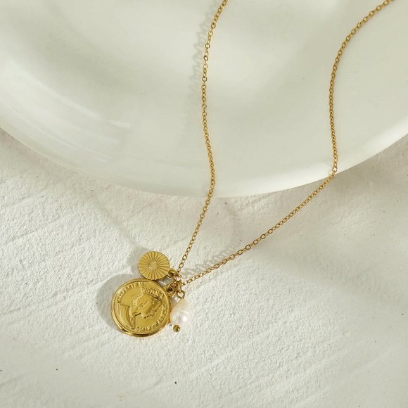 IZABELLA Vintage Charms Necklace - Picture 3 of 7